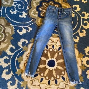 Awesome A&F ankle jeans